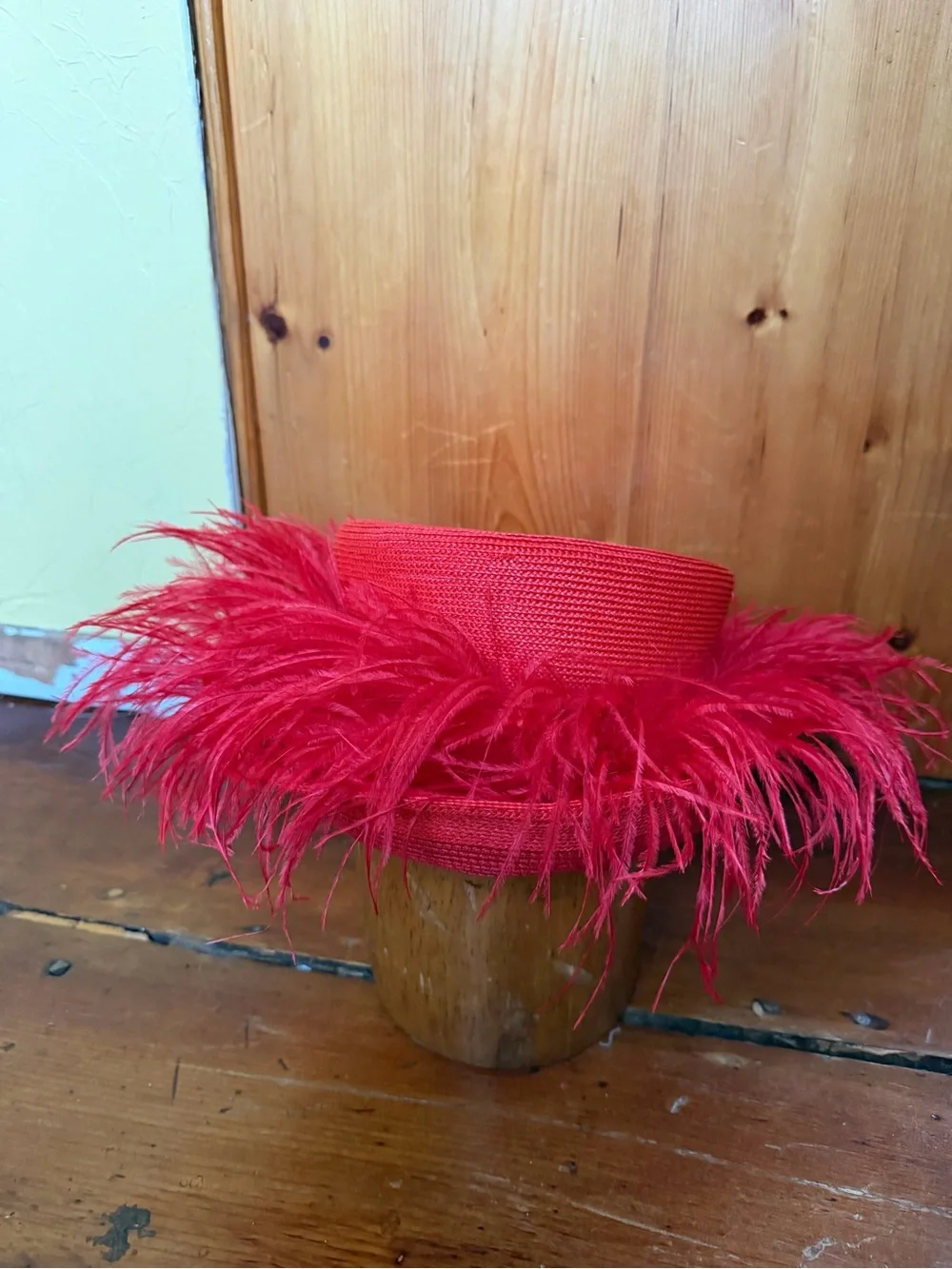 Women's Feather Trim Hot Pink Straw Hat